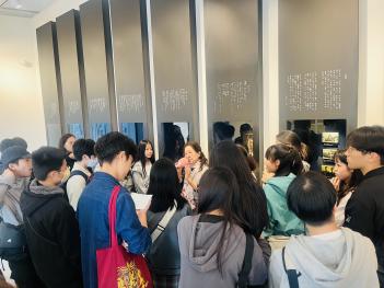 ���б���  ÷���̹���