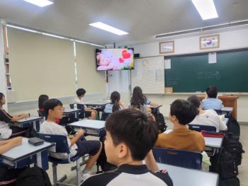 1�г� ������� ���߱��� '�ñ׳�' ÷���̹���